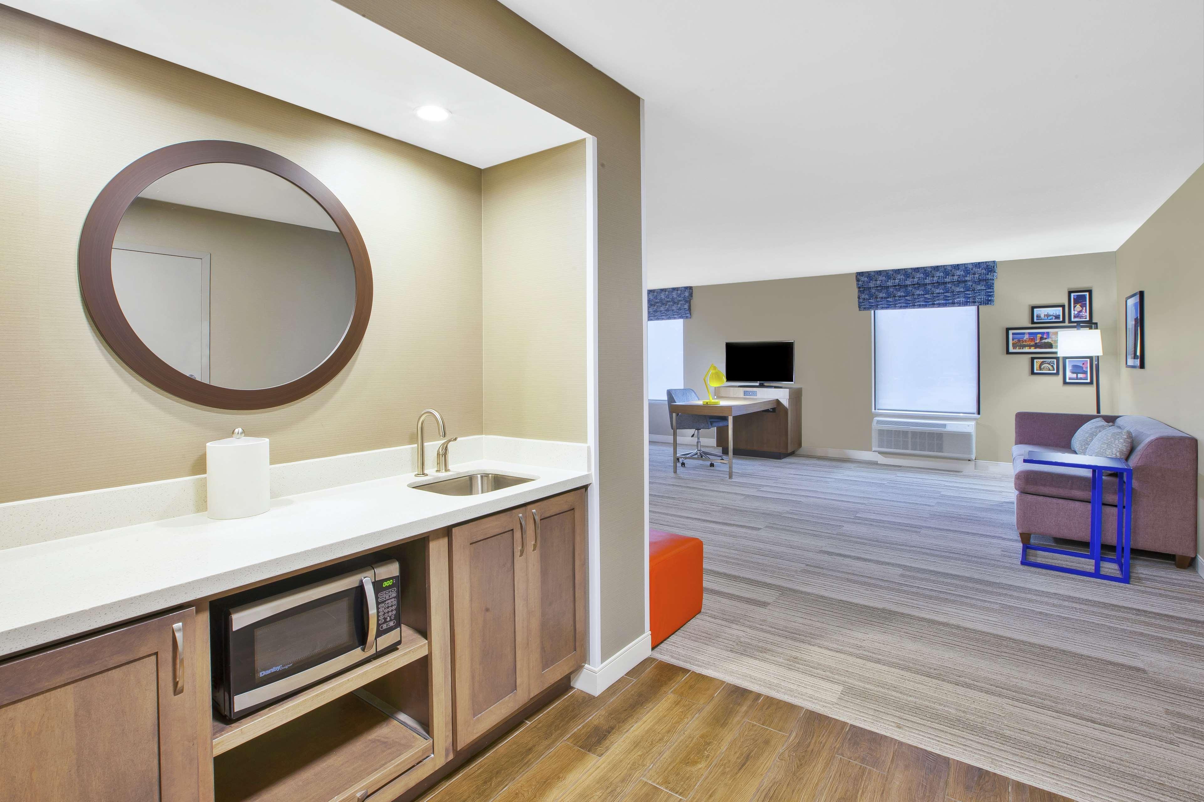 Hampton Inn&Suites Oakwood Village-Cleveland Buitenkant foto